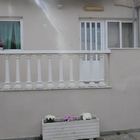 Holiday home Rossa 18